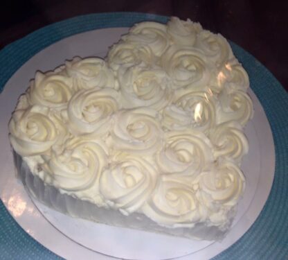 Single Layer Heart Cake - Image 3